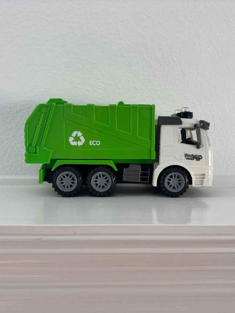 Recycling Truck Toy - Lights Up - Makes Noises - Container Lifts & Opens